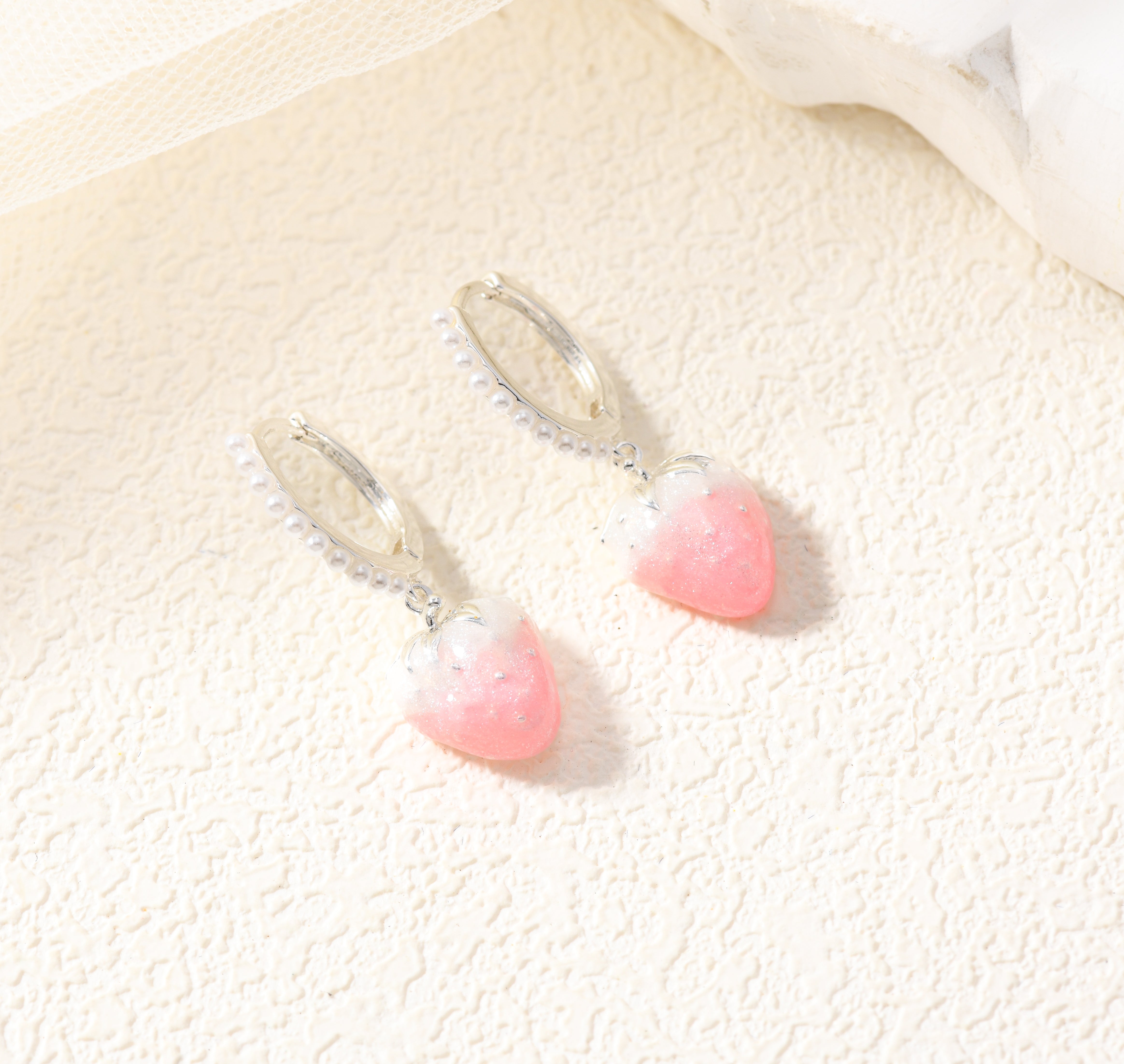 Frosted Strawberry Huggies