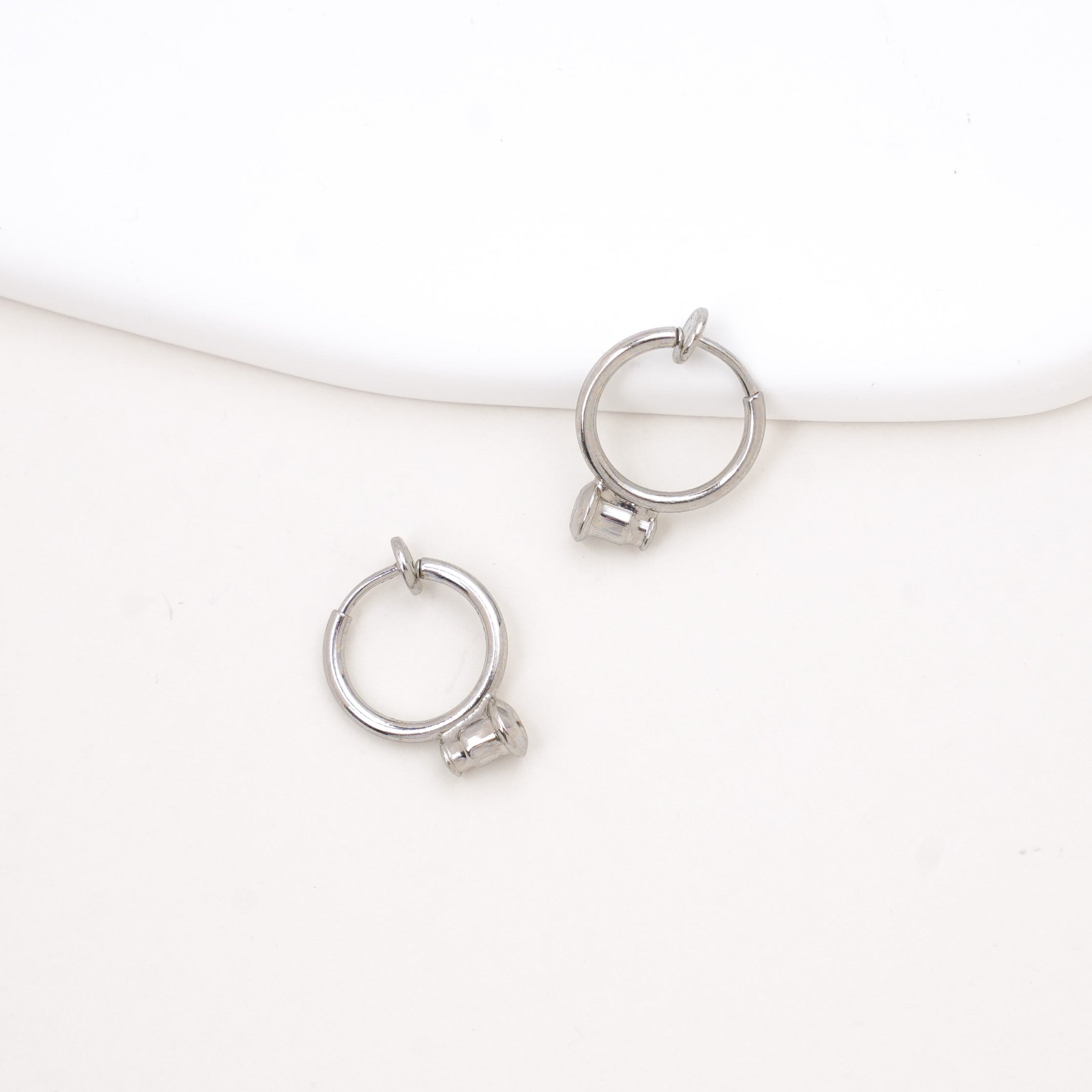 ぴ*ろ様 CTHY HIGH-END JEWELRY CLIP Silver Clip-on Post Converters – peachade I cute jewelry for all