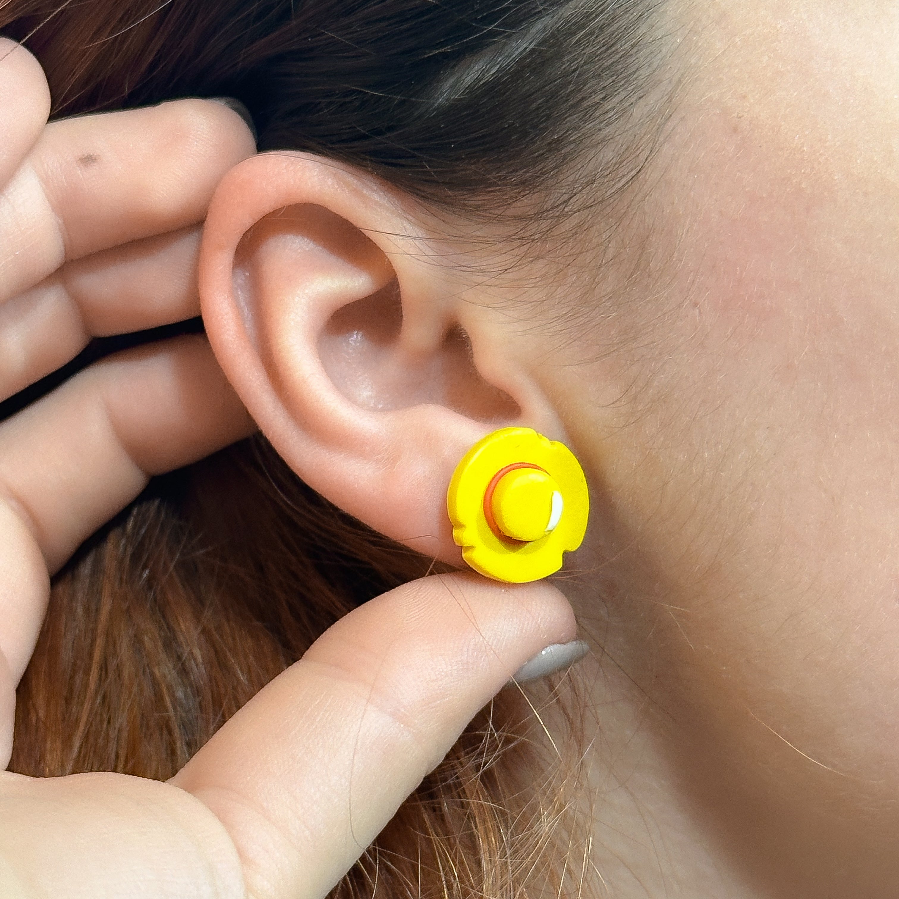 Straw Hat Ear Stud