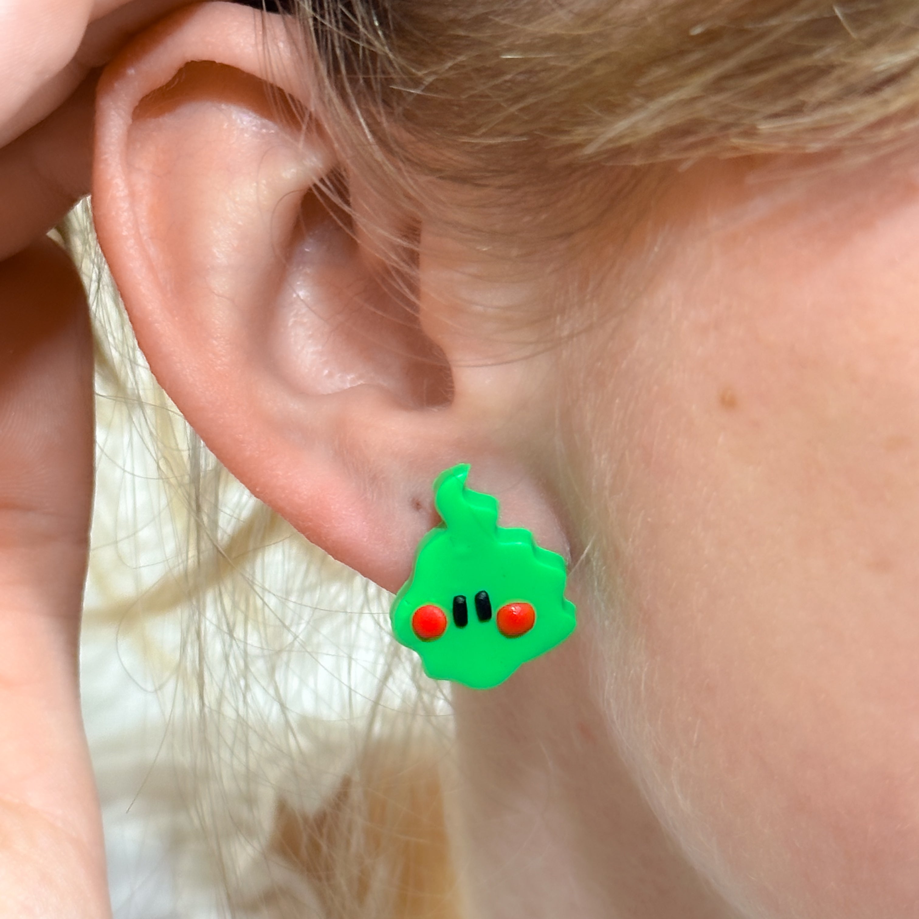 Dimple Ear Stud