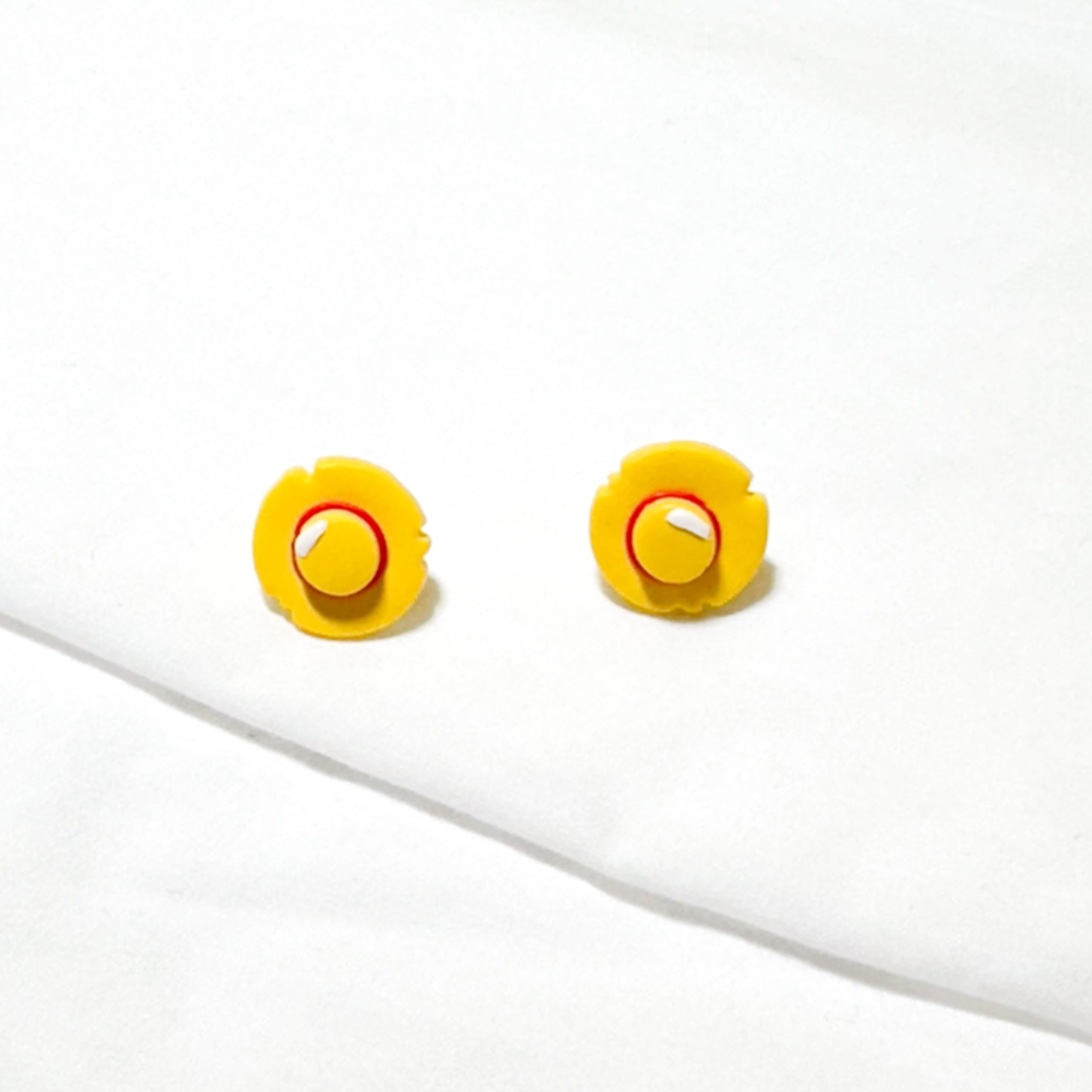 Straw Hat Ear Stud