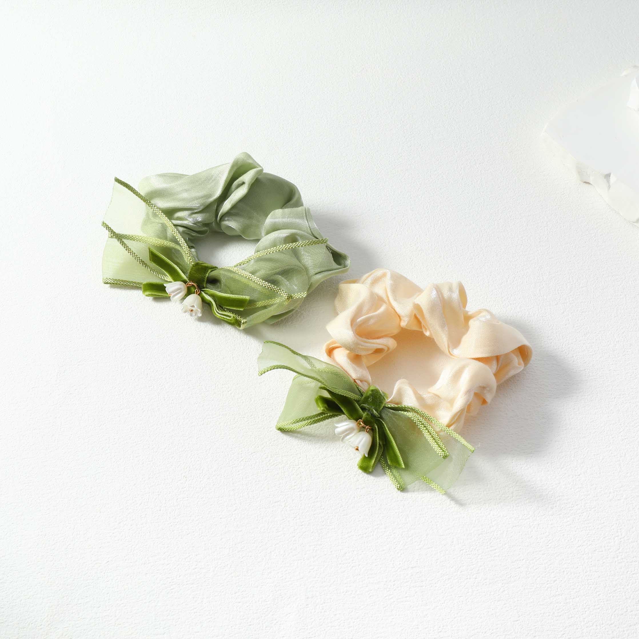 Lily of Vally Scrunchie Set