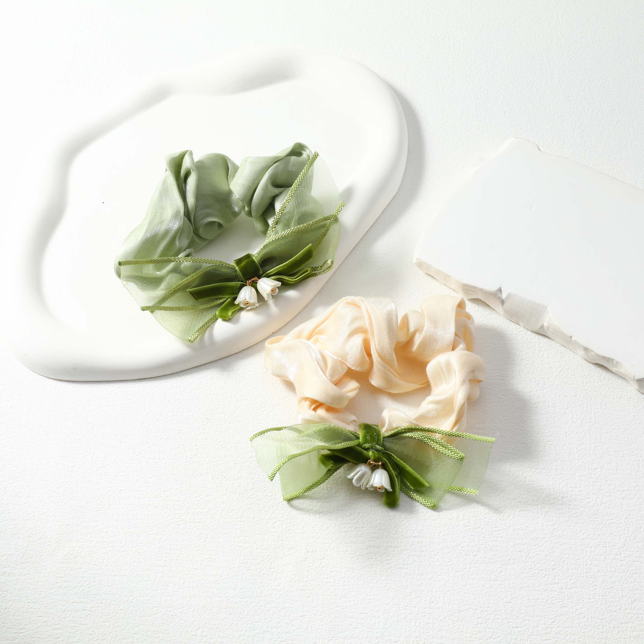 Lily of Vally Scrunchie Set