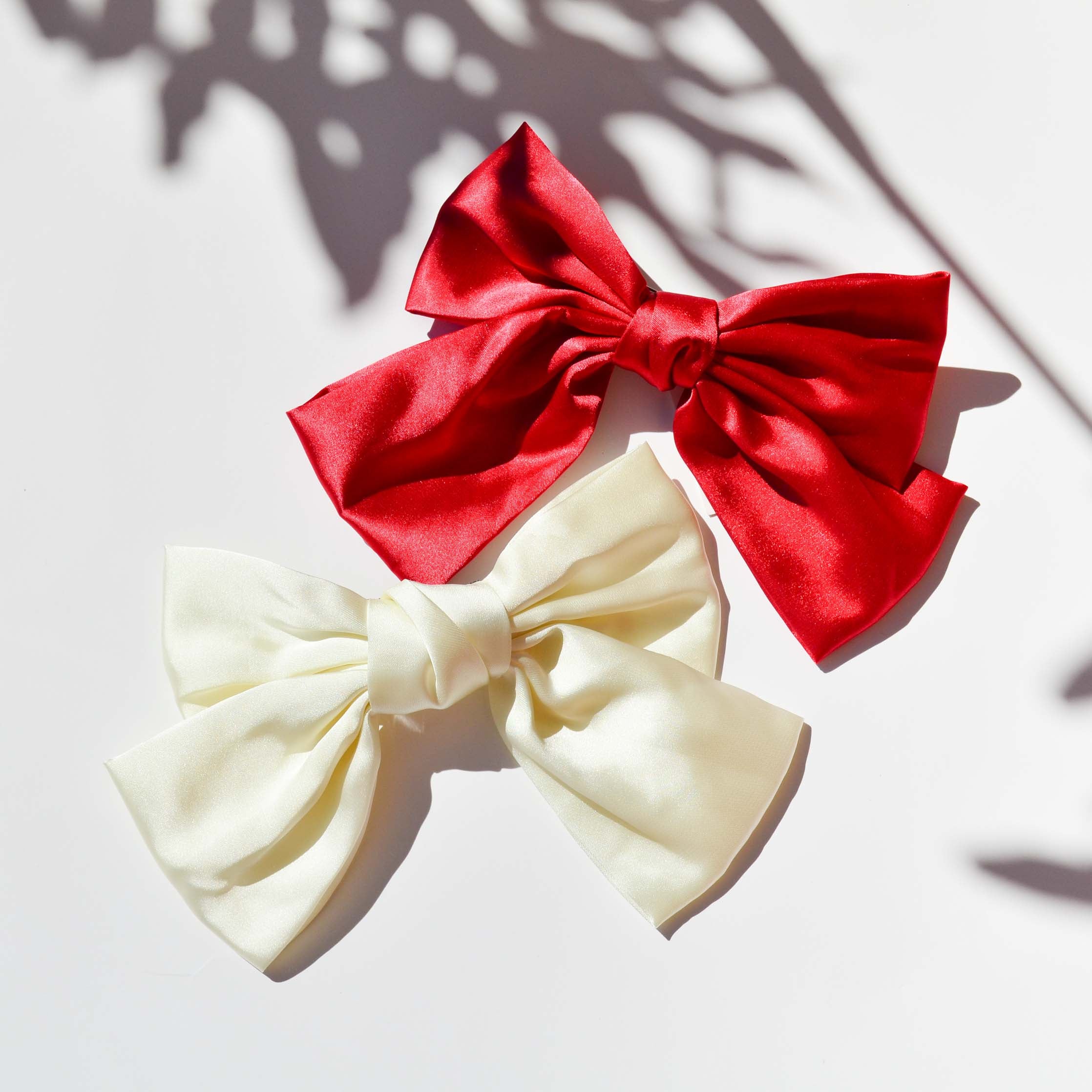 Cute and Short Hair Bow