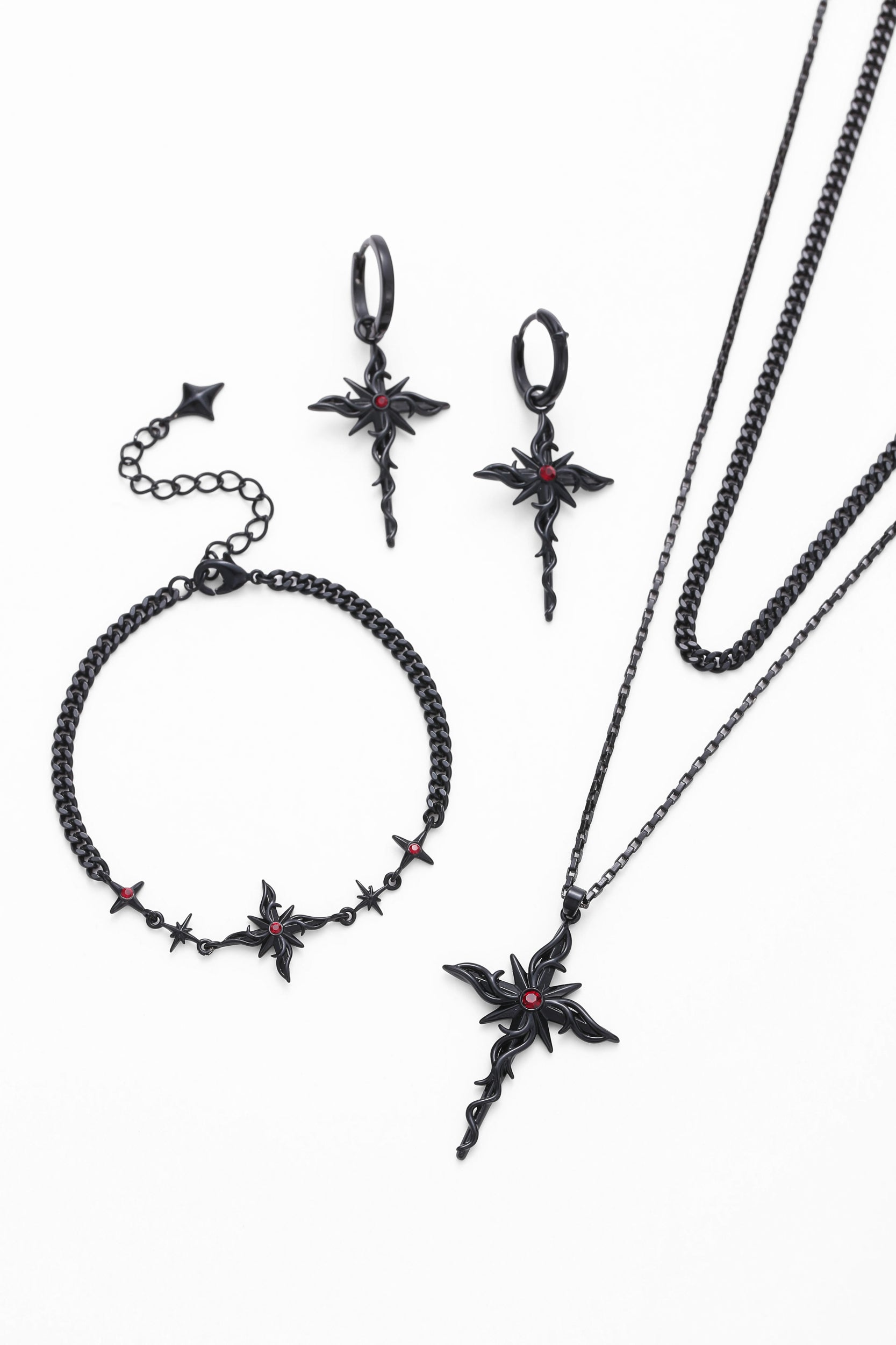 Black mythic necklace – alternate angle