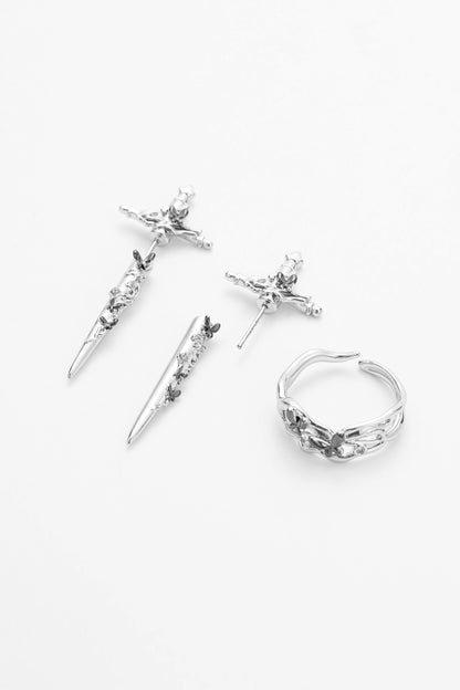 Silver sylfea ring – detail view