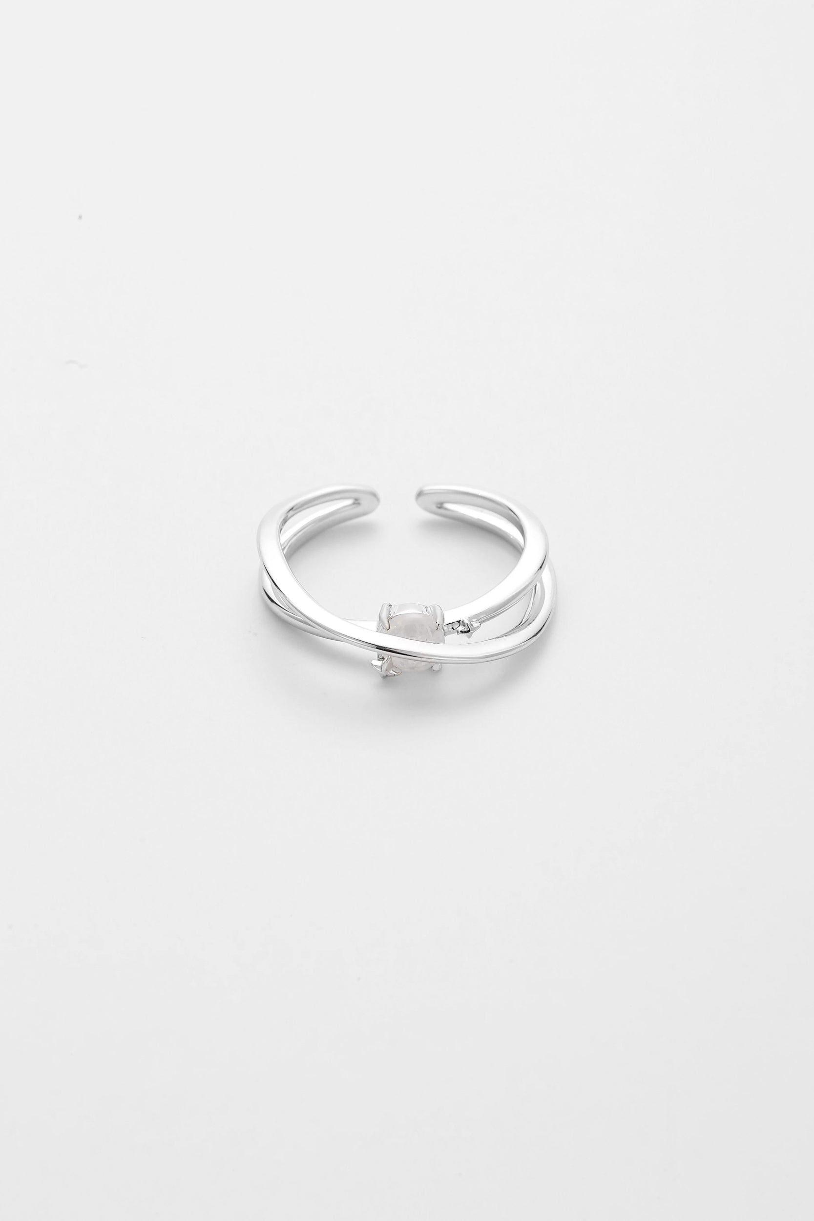 Silver lunelle ring – alternate angle