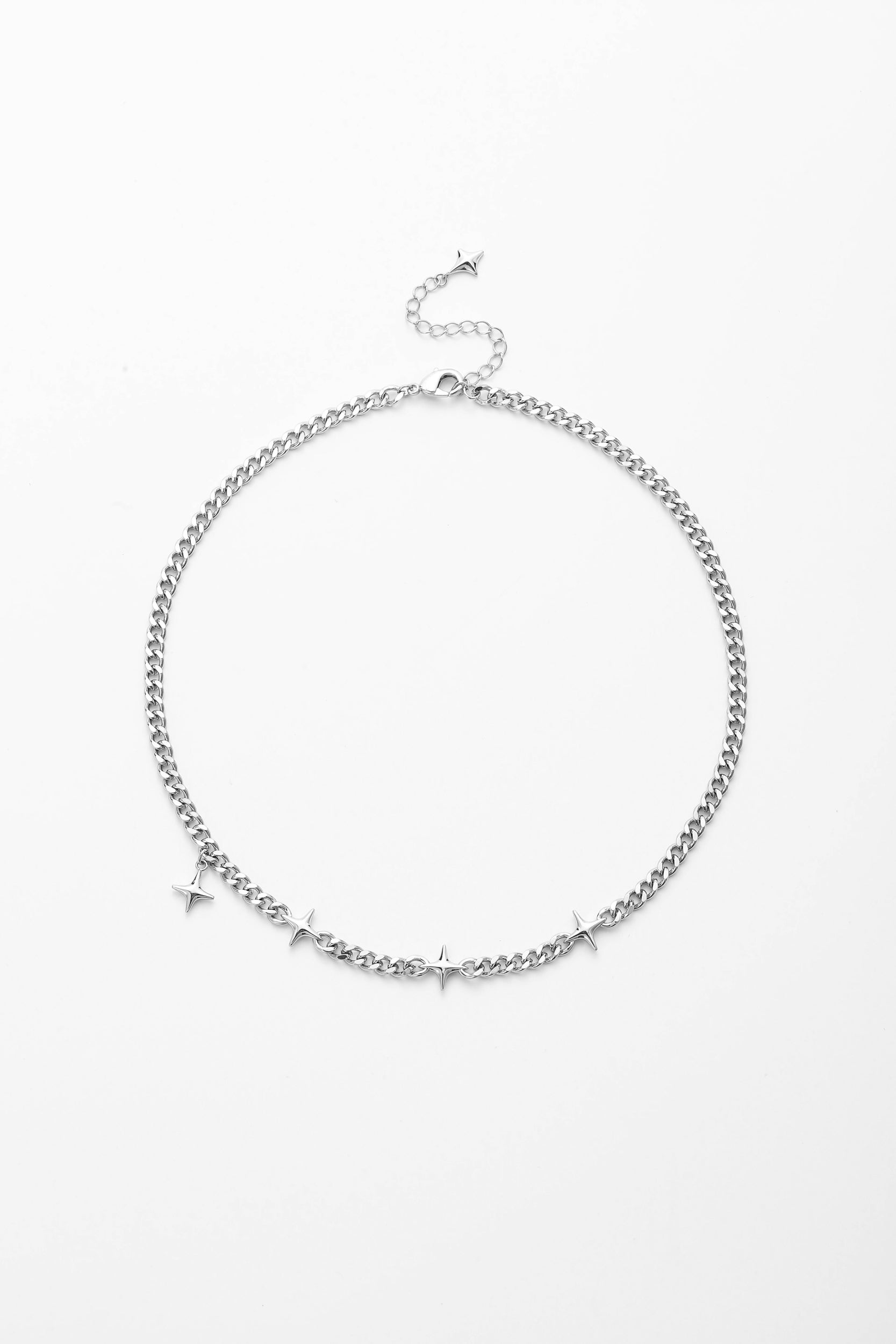 Silver lunaris chain – alternate angle