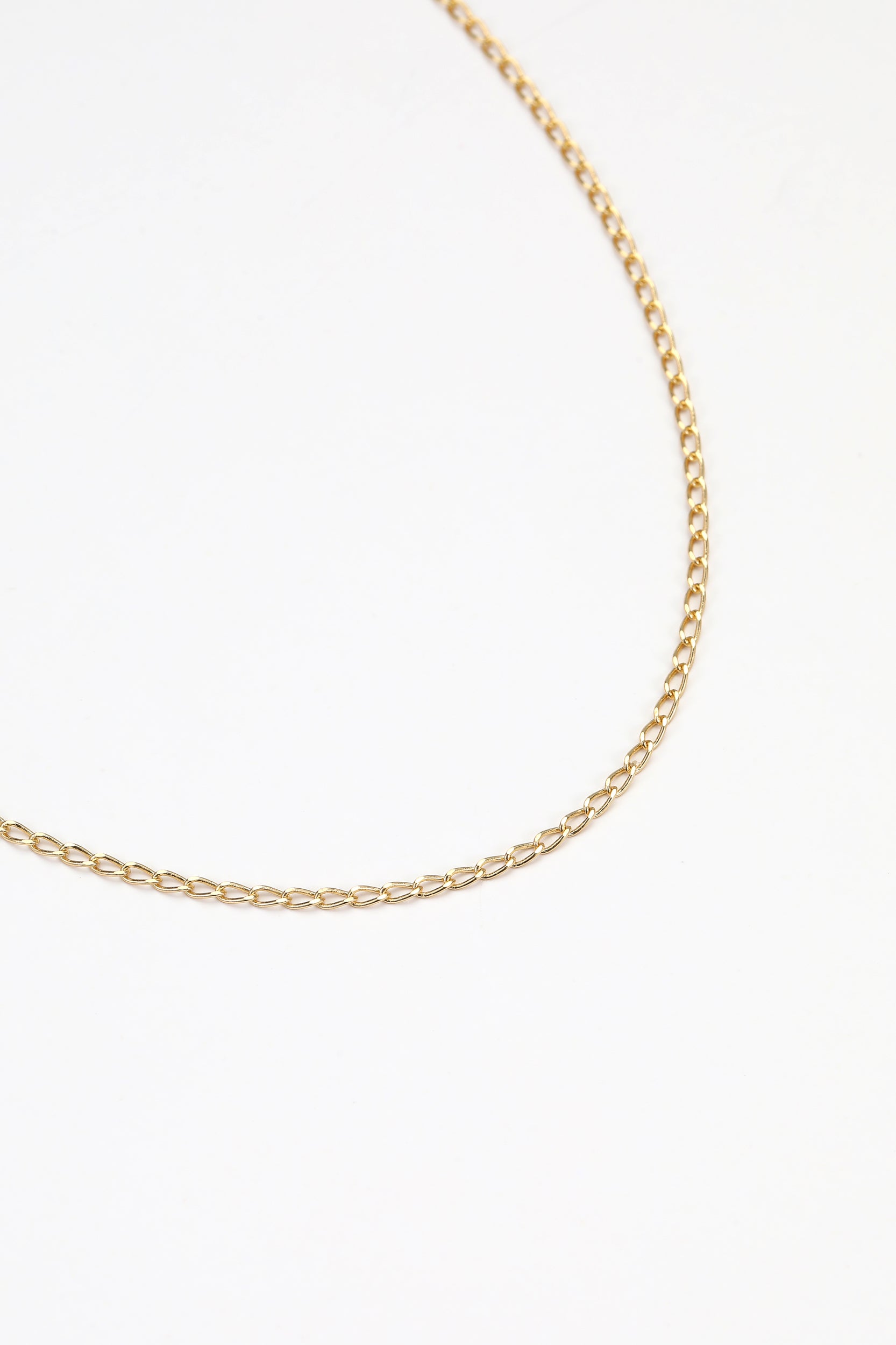 Gold soln necklace – detail view