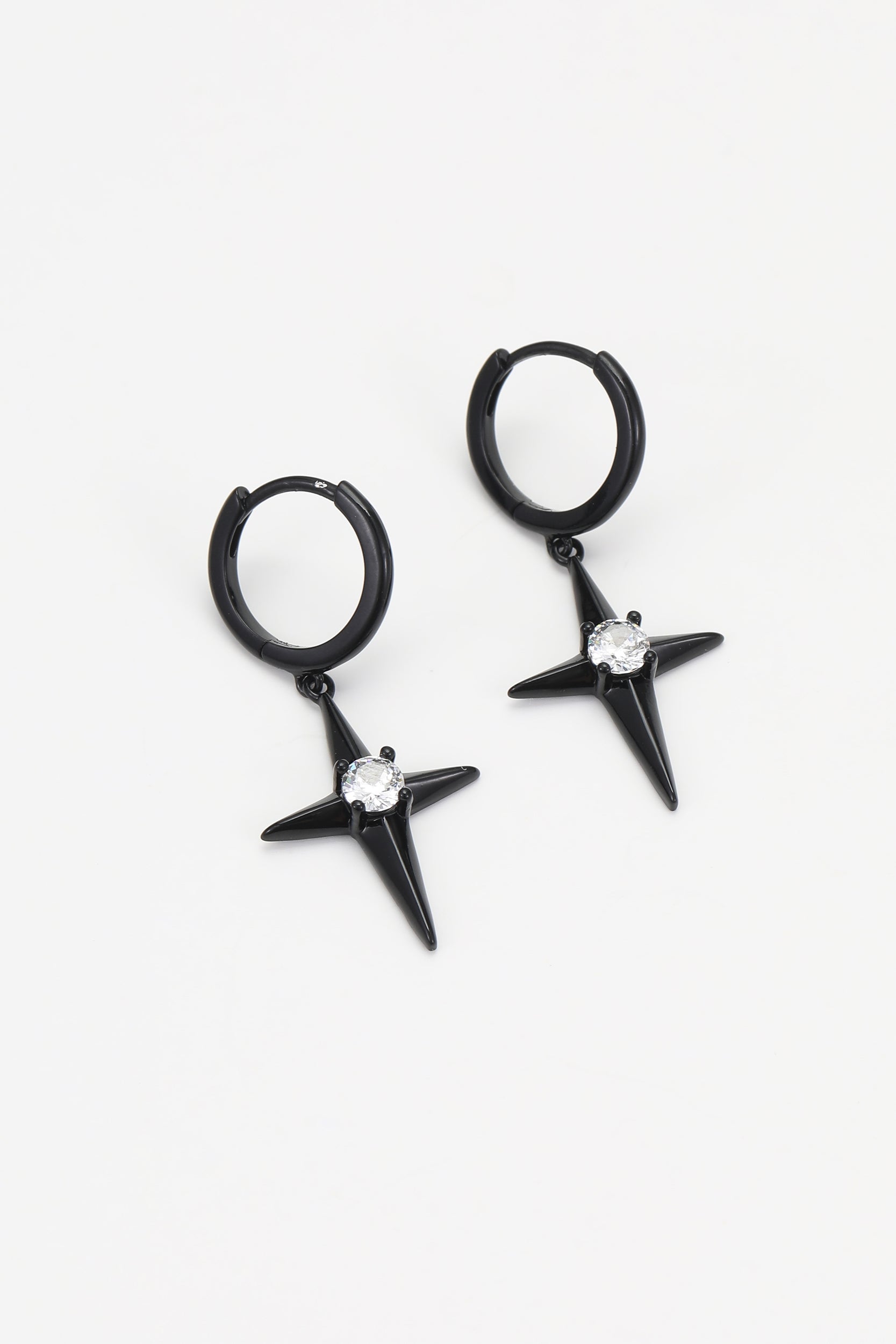 Silver black noxra earrings – detail view