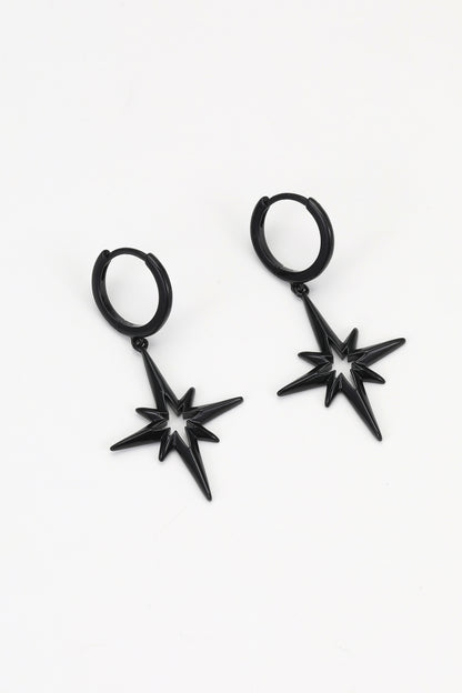 Black obryx earrings – detail view
