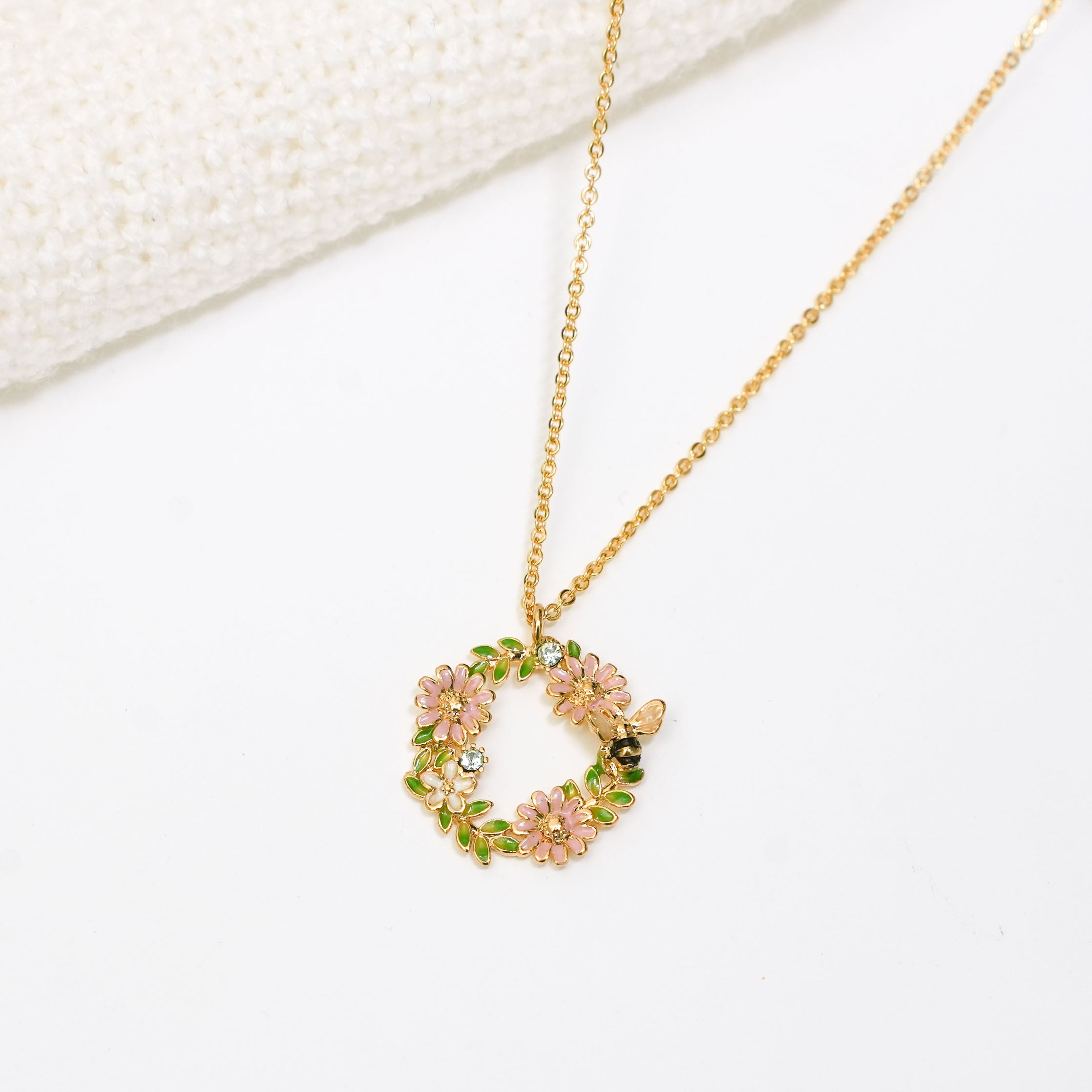 Bountiful Wreath Necklace