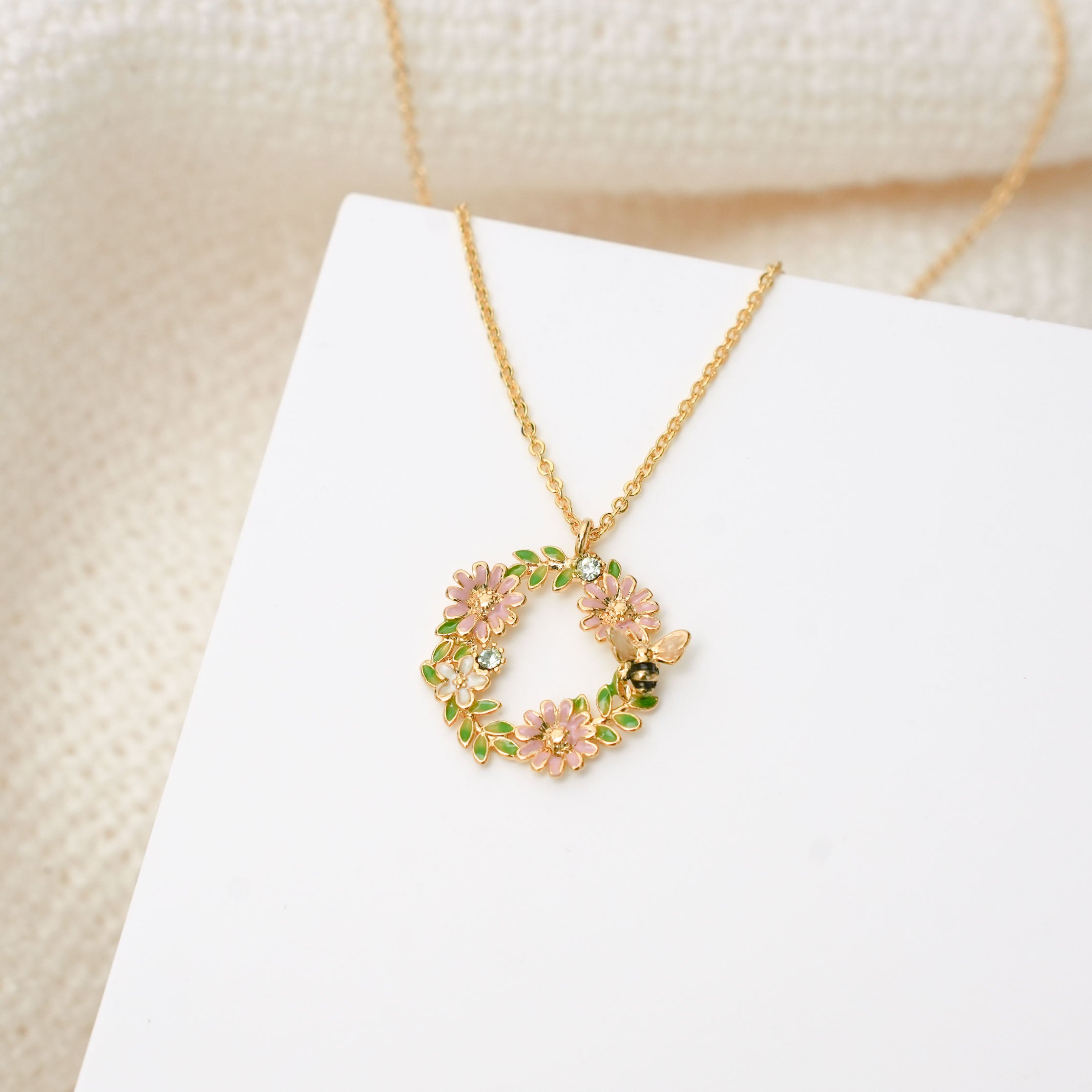 Bountiful Wreath Necklace