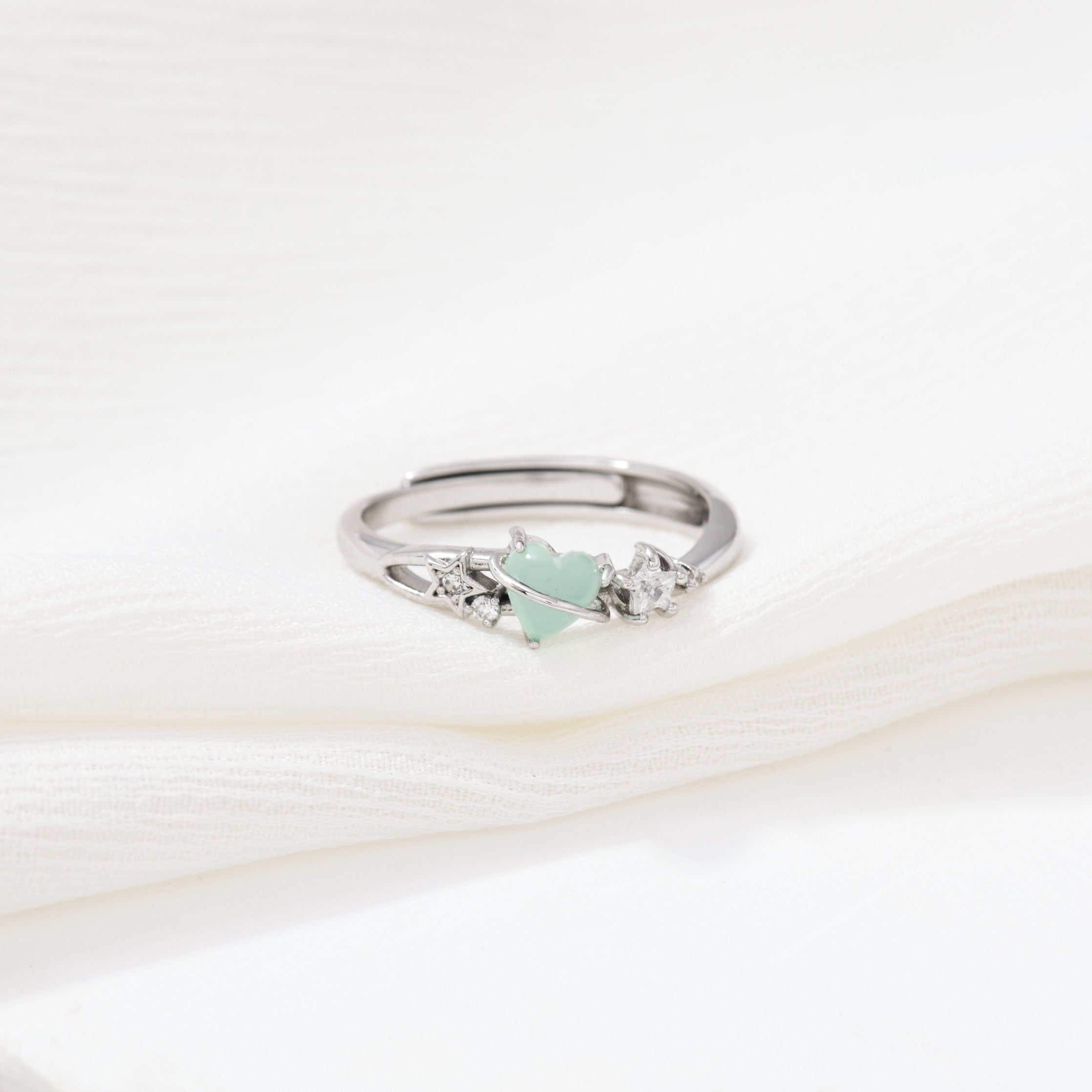 Dewdrop Heart Ring