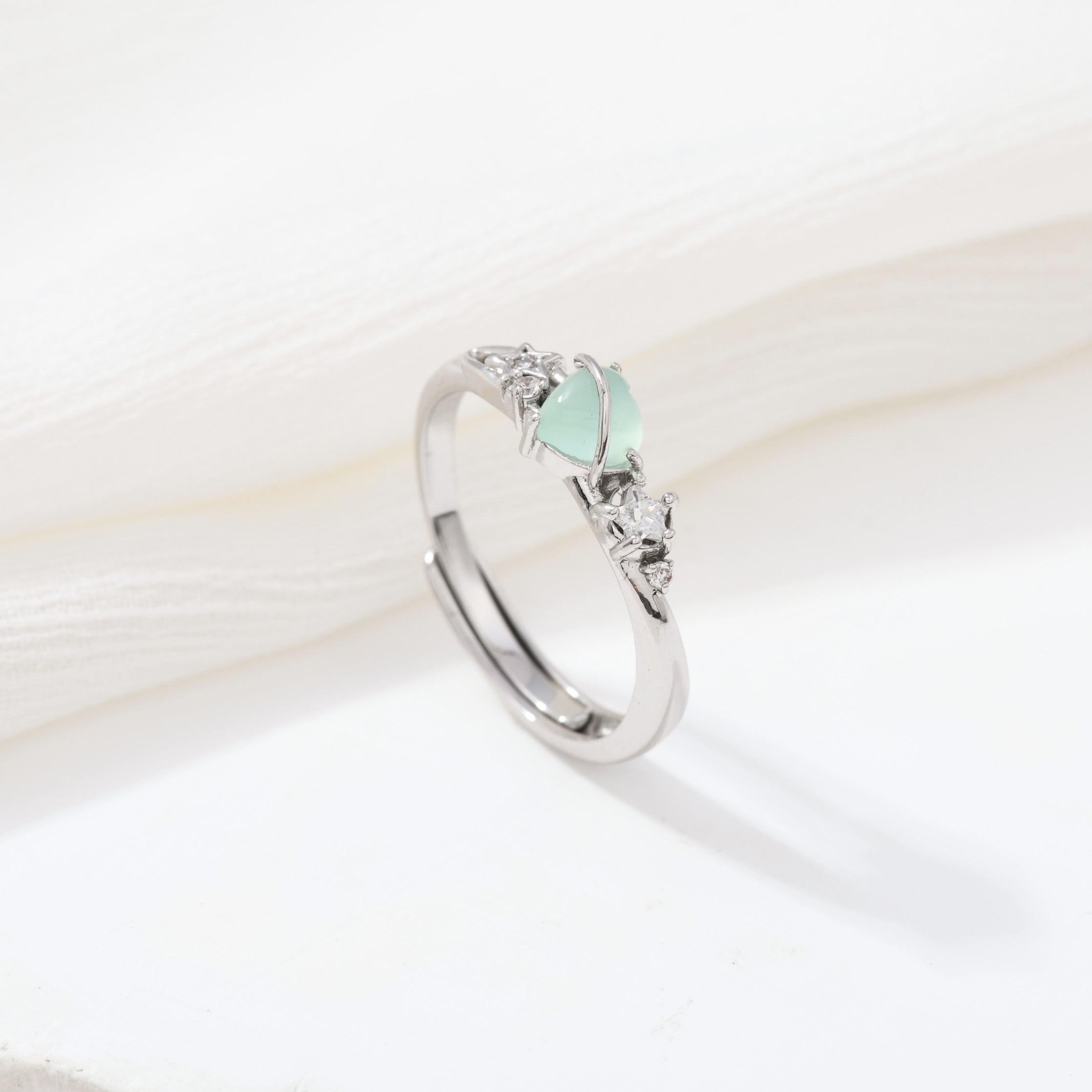 Dewdrop Heart Ring
