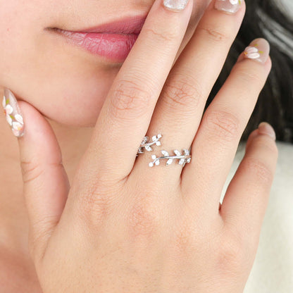 Dazzling Leaf Ring