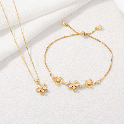 Spinning Golden Flower Necklace