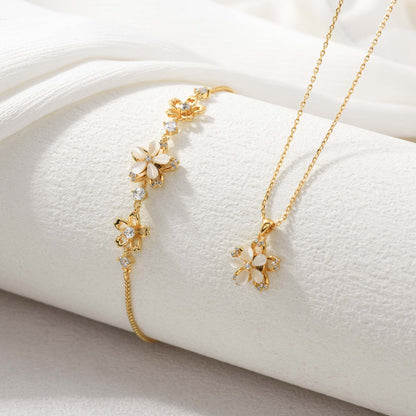 Spinning Golden Flower Bracelet