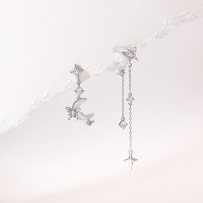 Silver nocturne wings earrings – detail view