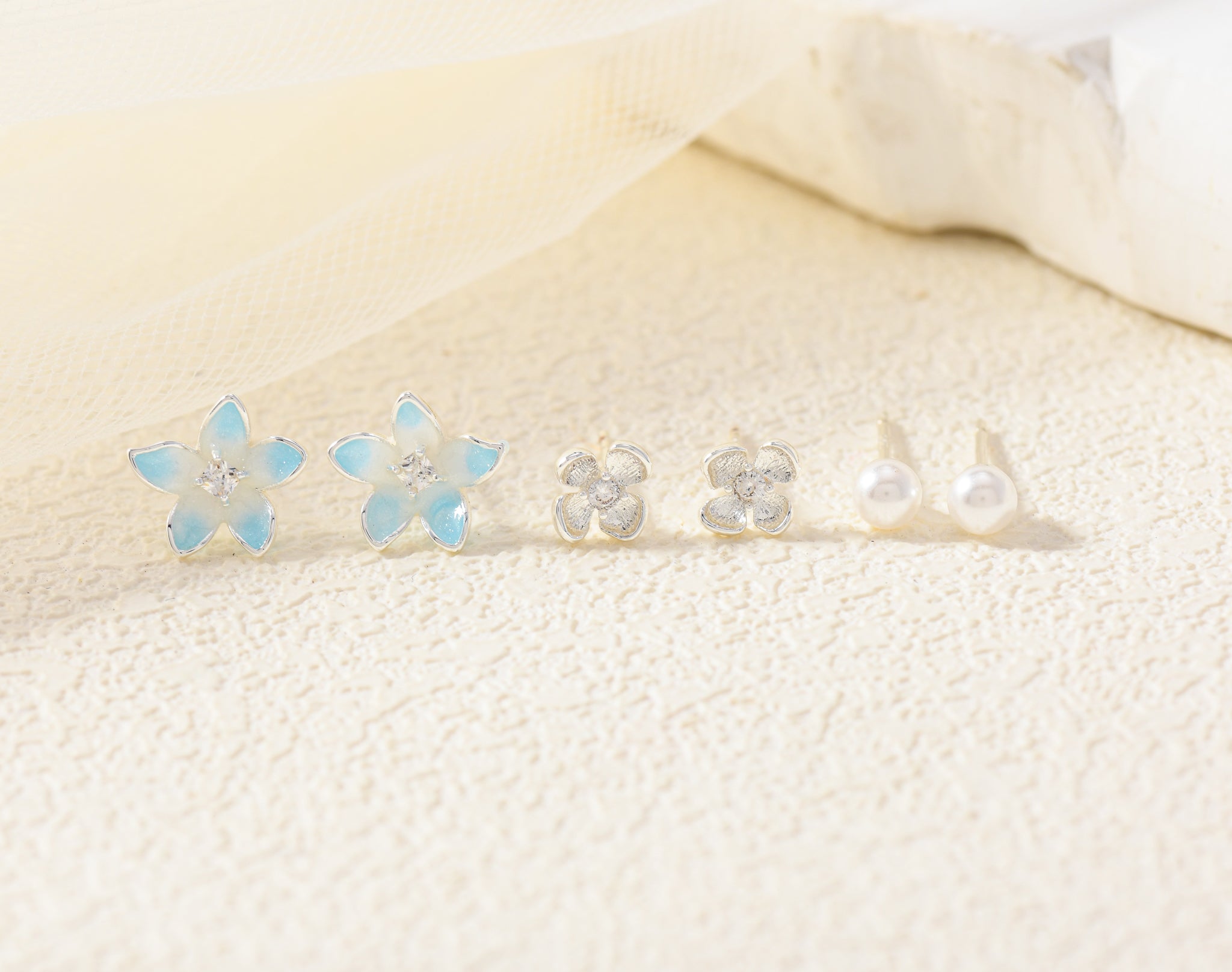 Frosted Flower Stud Pack