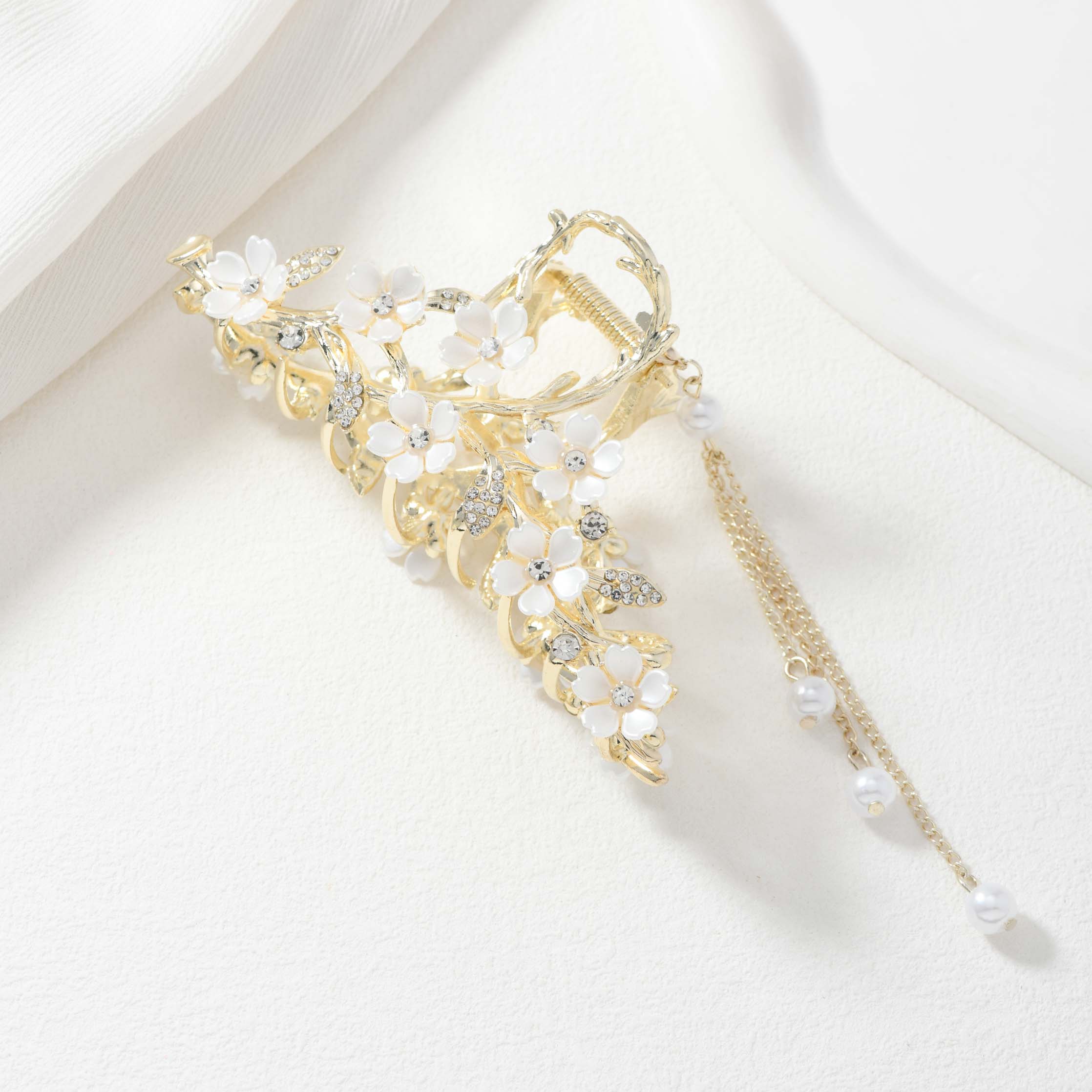 White Flower Hair claw