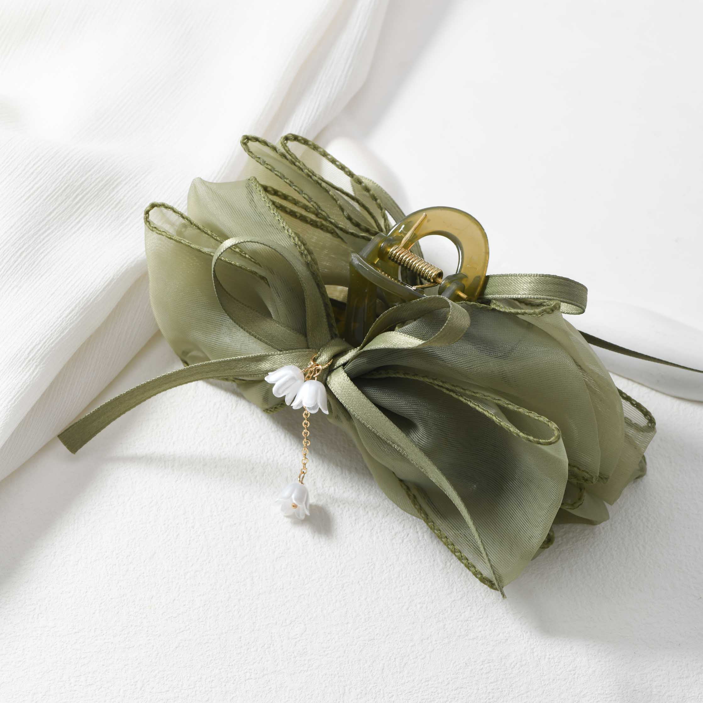 Green Bow With Lily Hair Claw