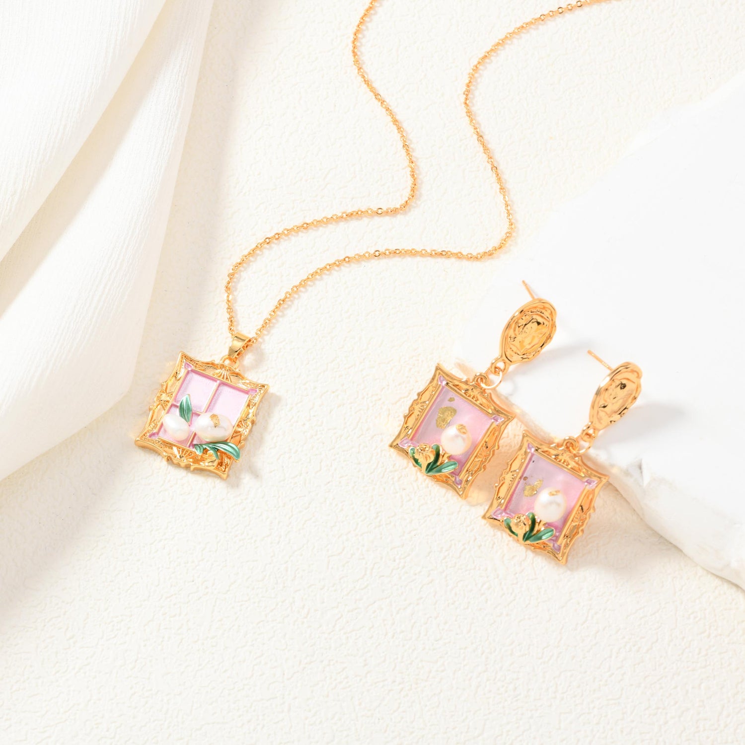 Agatha Frame Earrings