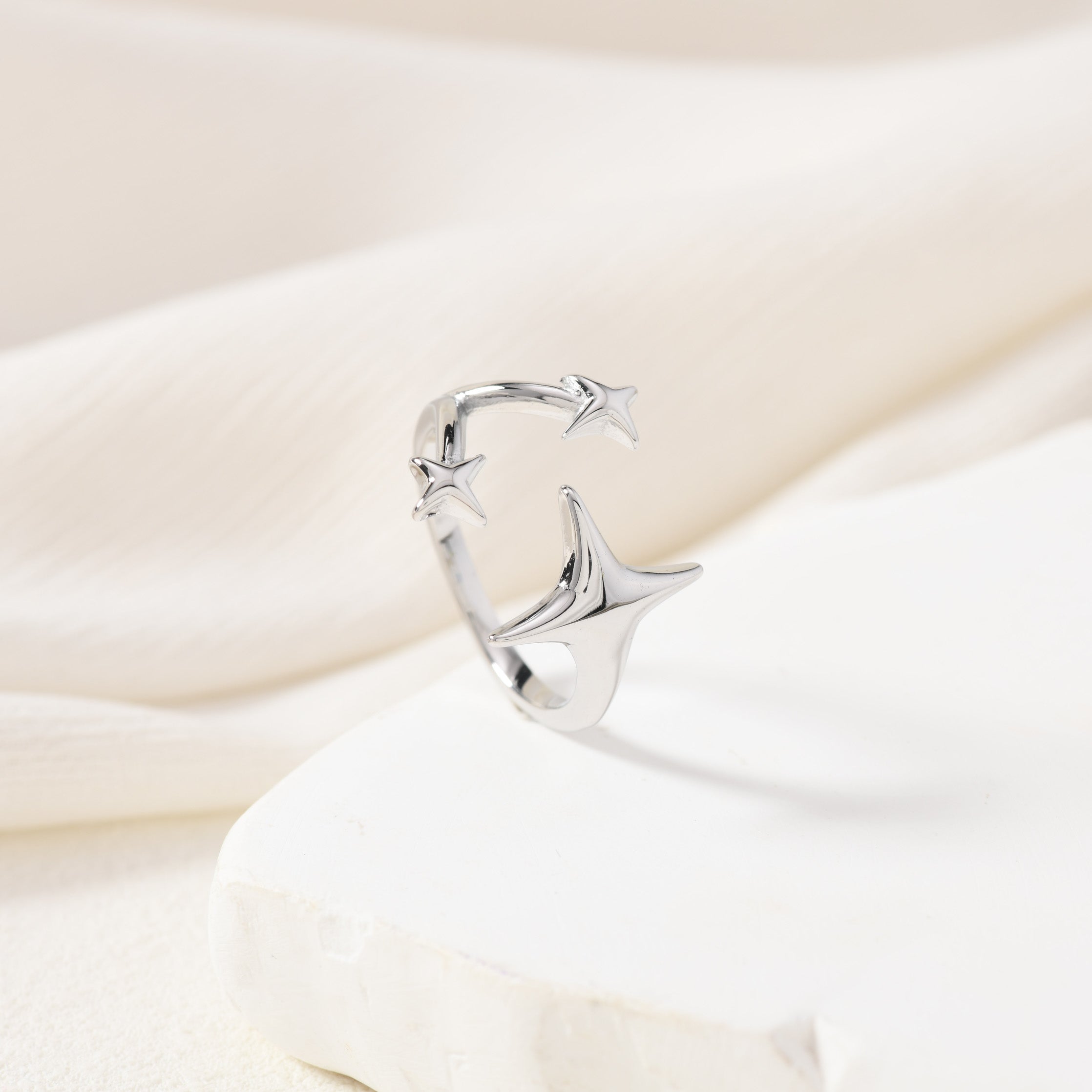 Amara Ring