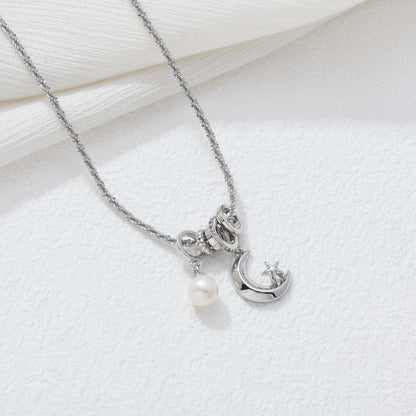 Luna Pearl Necklace