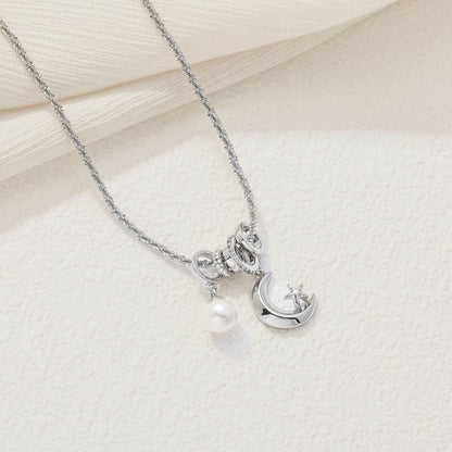 Luna Pearl Necklace