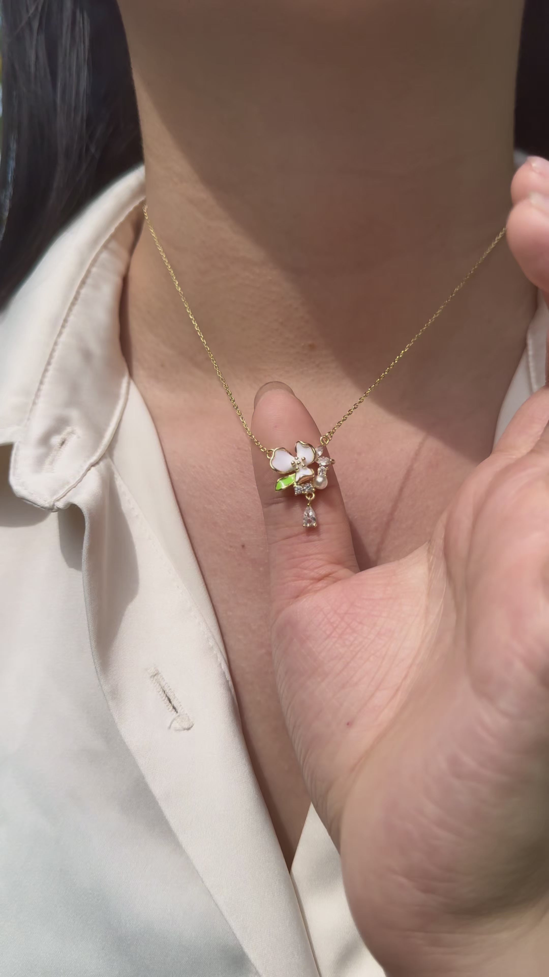 Golden Bloom Necklace